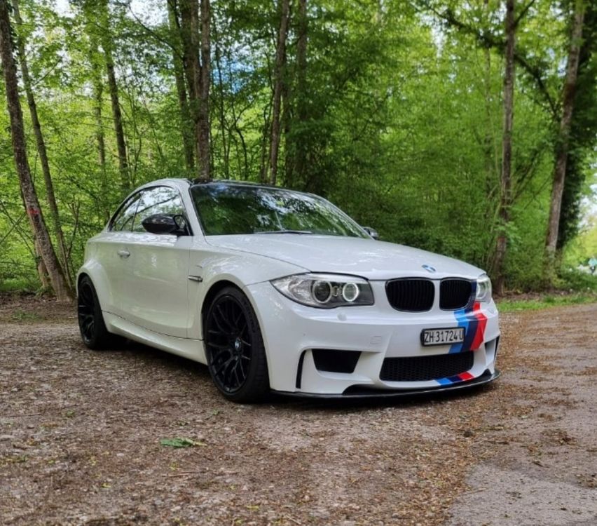 BMW 1er M Coupe mit hochwertigen Modifikationen