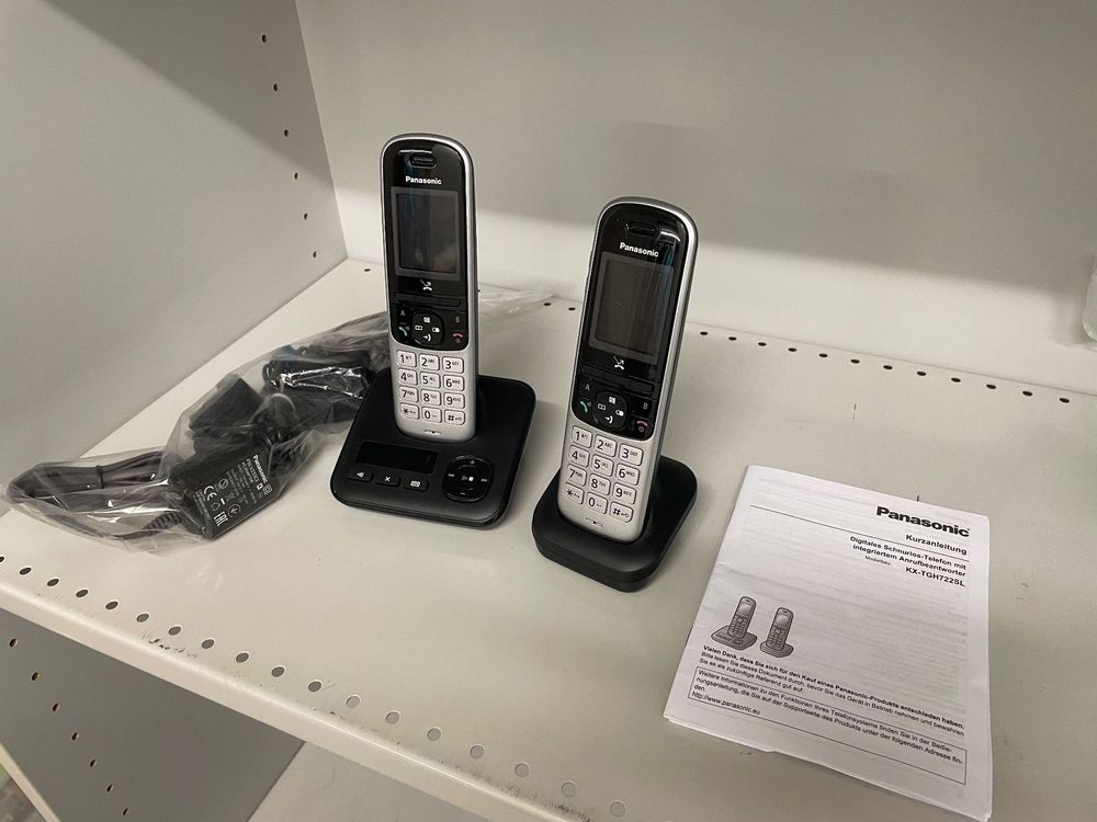 Panasonic Funktelefone (2 Stück mit AB) KXTGH722SL Kaufen auf Ricardo