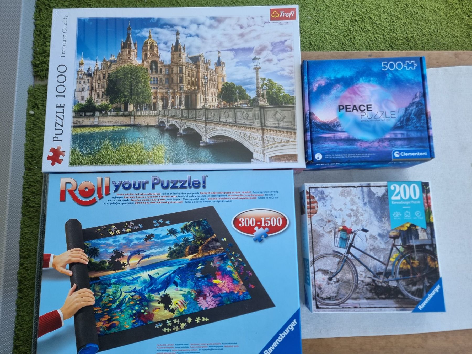 Puzzles: 3 Puzzles und Puzzlerolle – Neu (gemäss Beschreibung) aus Winterthur von Christinakim