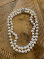 Elegante Perlenkette Perlencollier mit Weissgold-Verschluss