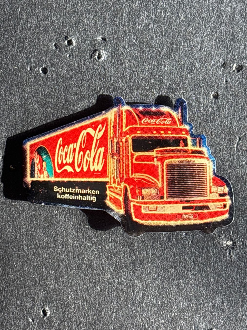 Placchette & Badge: Pin Coca Cola Truck – Usato da Lützelflüh-Goldbach venduto da NicoleL.