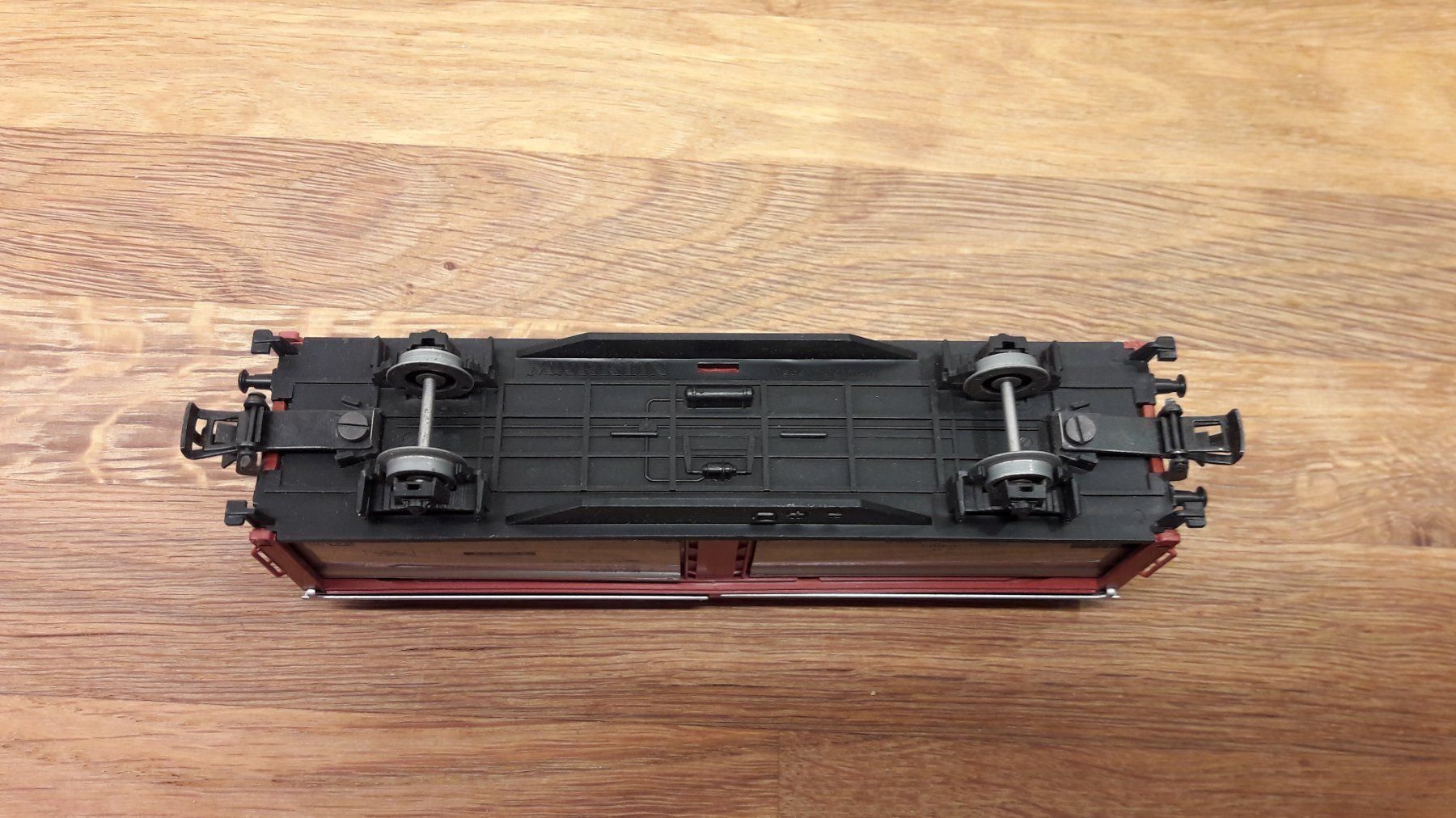 Märklin Modelleisenbahnen: Märklin HO AC : DB wagon couvert "Tbis" – Gebraucht aus Buttes von Cafe2005 8