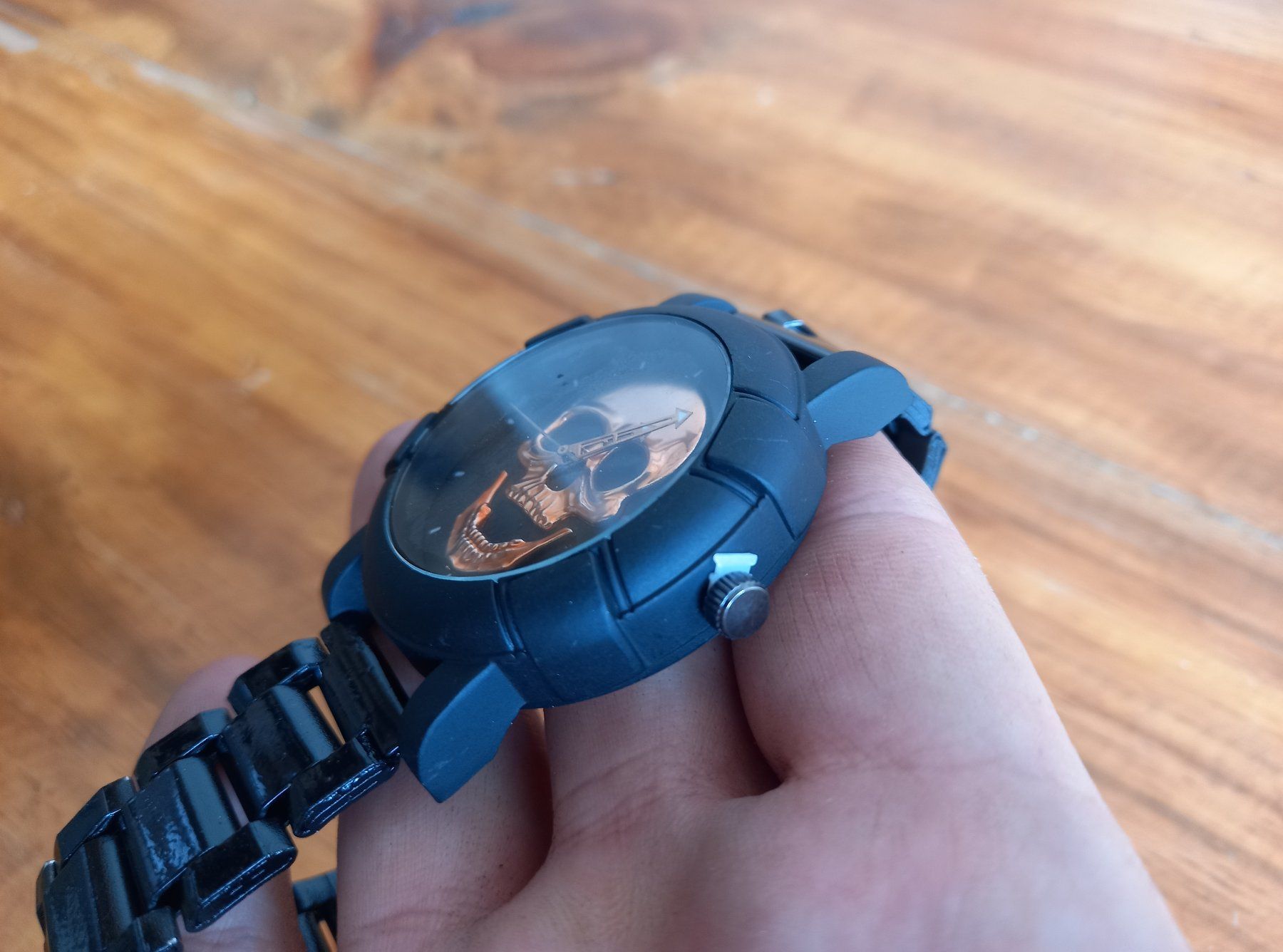 Orologi: Quarzuhr aus Edelstahl Totenkopf 3D Steampunk – Nuovo e nell'imballaggio originale da Lausanne venduto da WATCH-WORLD 4