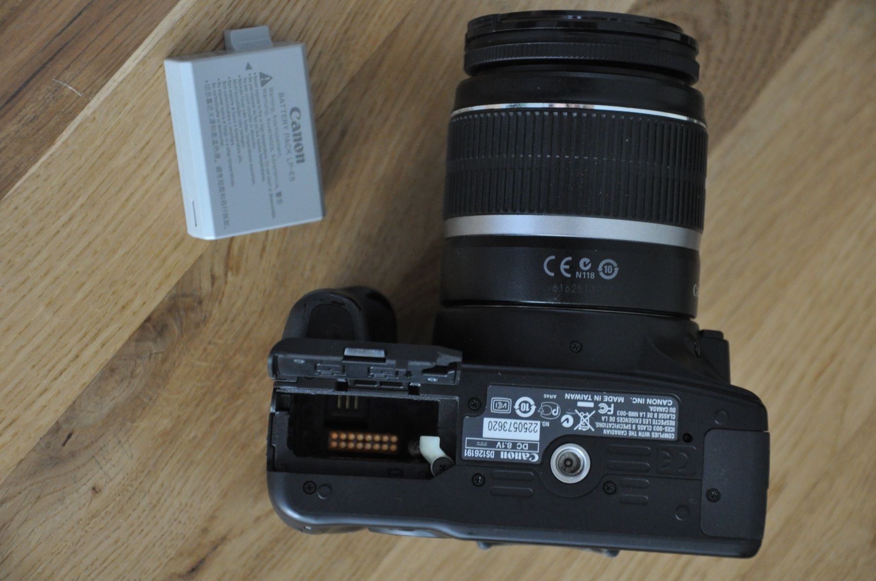 Canon Kamera: Canon EOS 1000D Digitalcamera mit Objektiv und Zubehör – Gebraucht aus Muttenz von mogia01 4