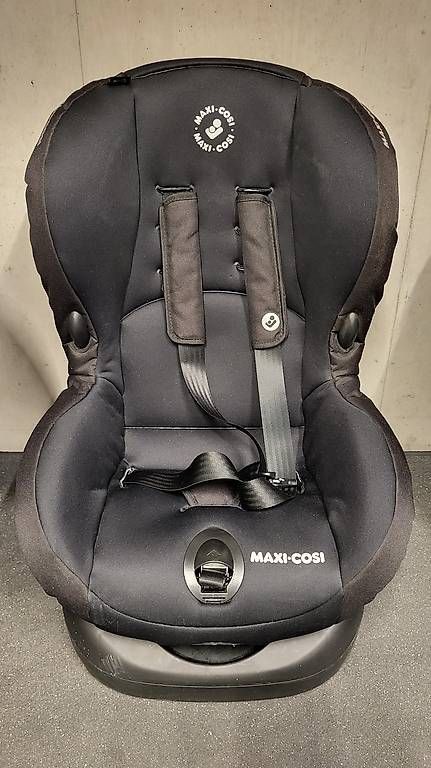 Auto-Kindersitze: Maxi-Cosi, einfach schwarz – Gebraucht aus Binningen von car_xn7m
