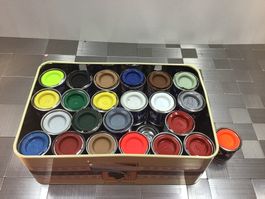 FARBE  MODELBAU ZUBEHÖR 46 STÜCK