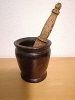 Alter Mörser aus Holz, Holzmörser