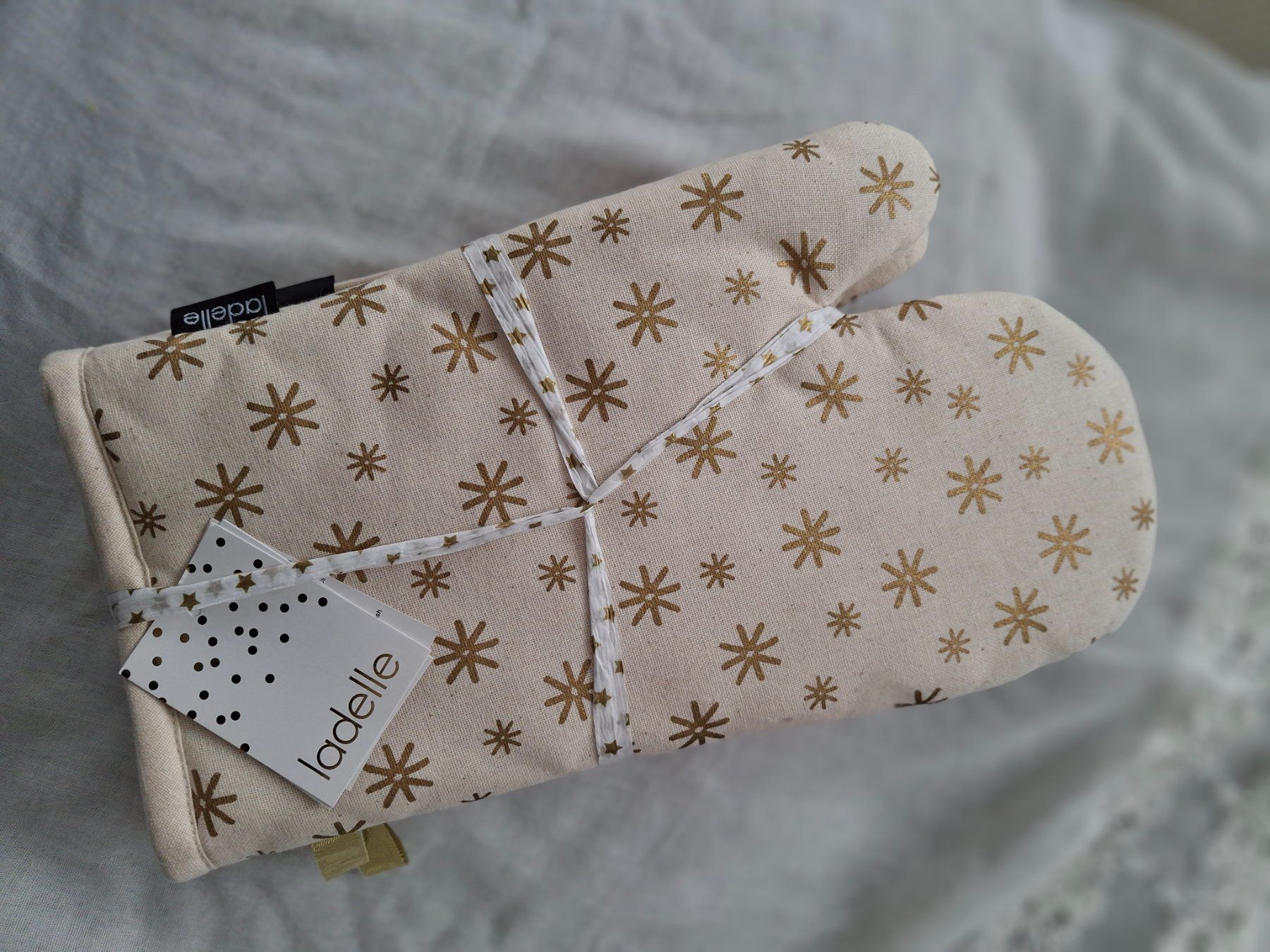 Linge de lit: Backhandschuh / Geschirrtuch NEU Christmas – Neuf avec emballage d'origine à Walterswil SO par Jerry_maus 1