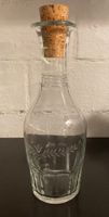 Glas Karaffe mit Korkzapfen geritzt, gebraucht