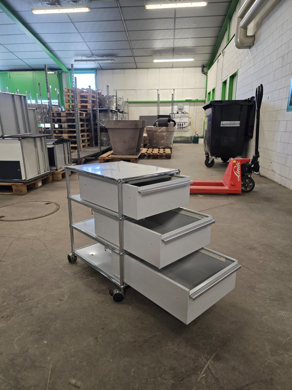 USM Cassettiere: 4x USM Korpus /Container gebraucht, 3 Schubladen, grau – Usato da Gossau ZH venduto da jer_8frv 1