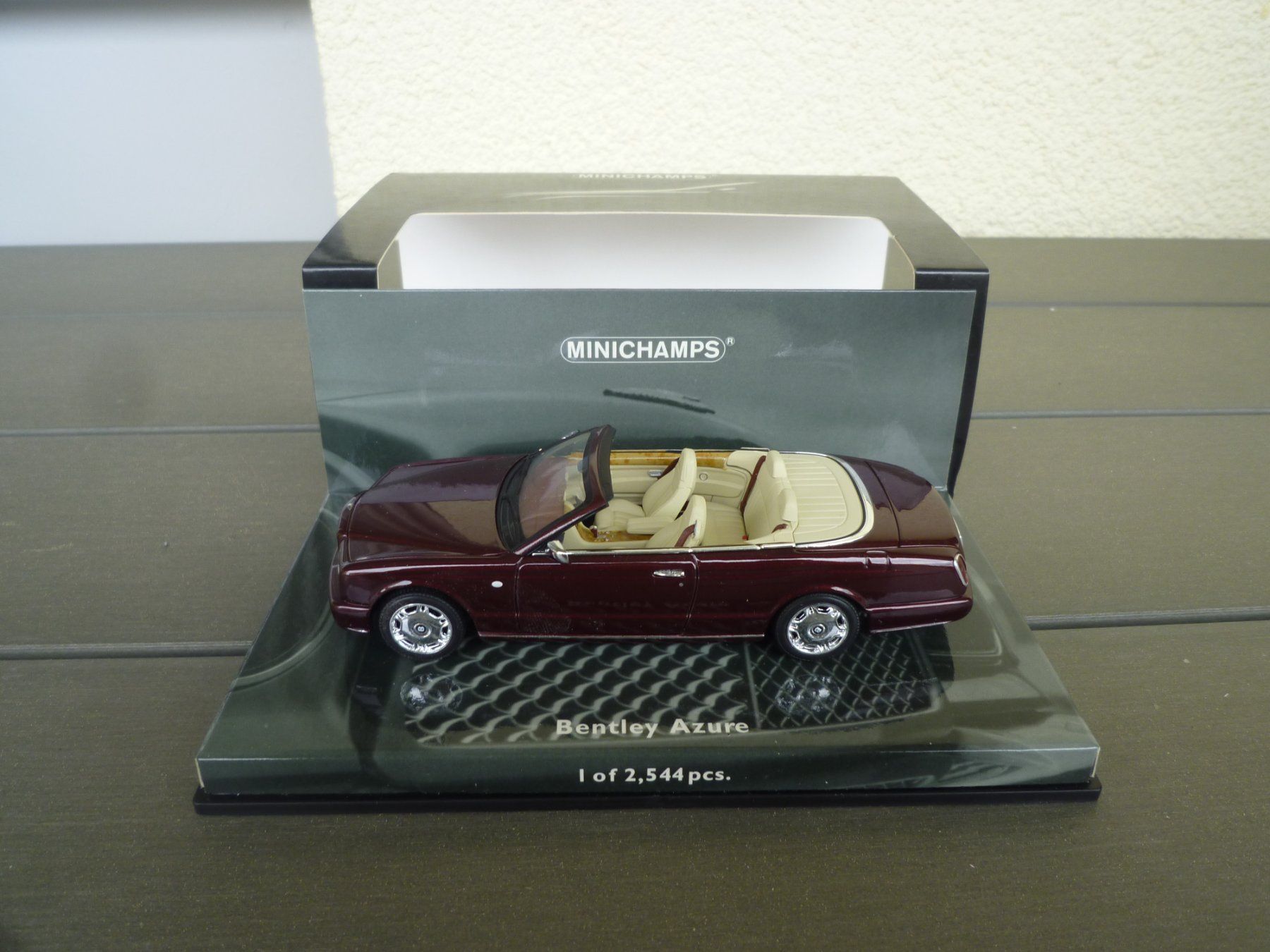 Bentley Modellini d'auto: Bentley Azure (2006) – Nuovo e nell'imballaggio originale da Flawil venduto da Imperiosud