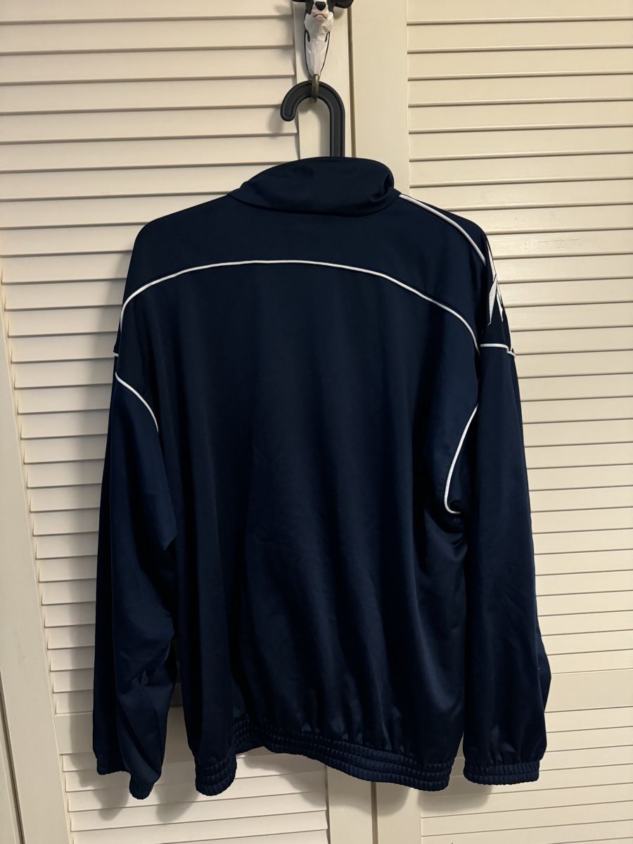 Reebok Giacche: Vintage Reebok Track Jacket Navy Blue Size M – Usato da Zürich venduto da Andriy_Zurich 1