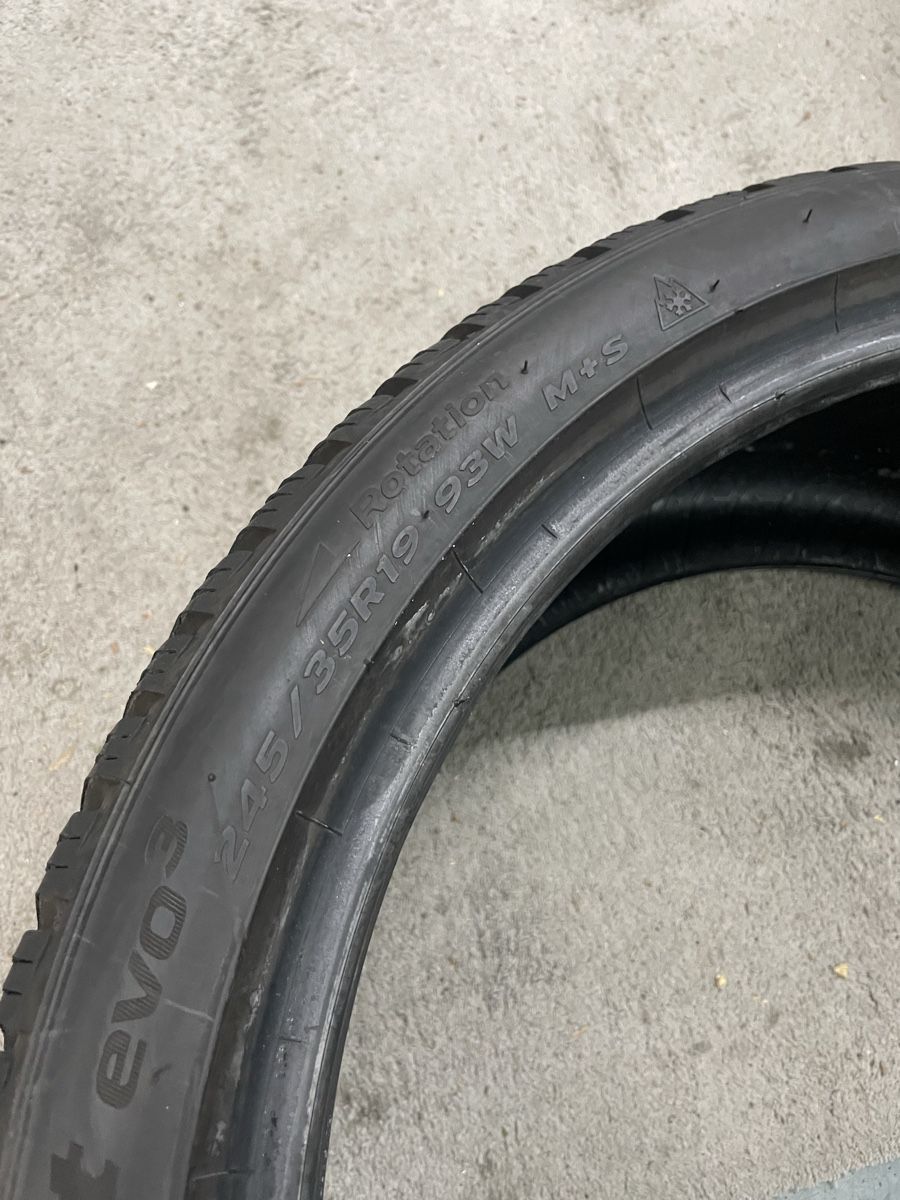 Pneumatici & Ruote complete: 2x Hankook Winterpneu 245/35R19 – Usato da Sirnach venduto da MotionModular 2