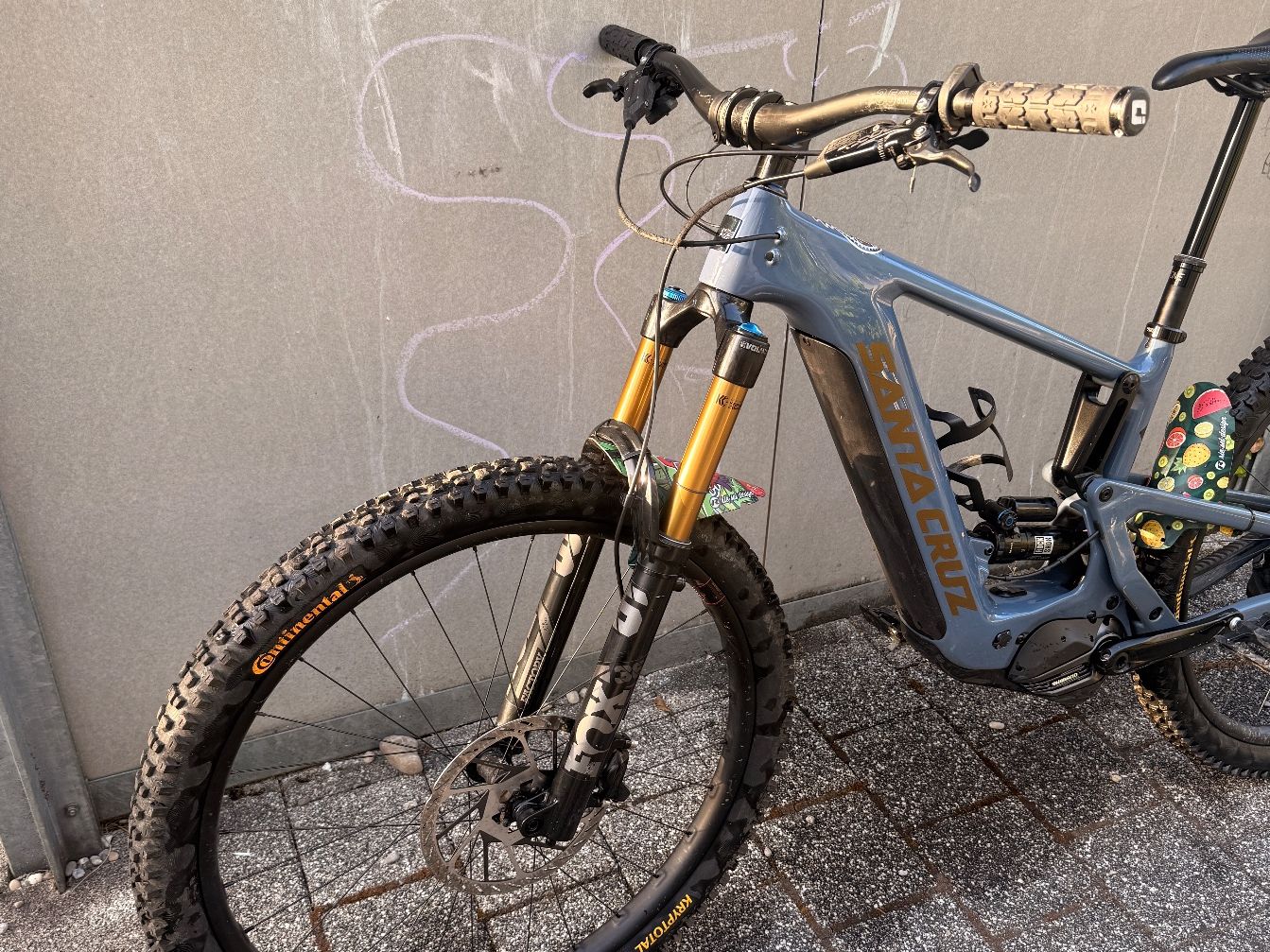 Santa Cruz Velos: SantaCruz Heckler 9 CC X0 RSV 2023, 29, Gr. M – Gebraucht aus Stäfa von FinTonic