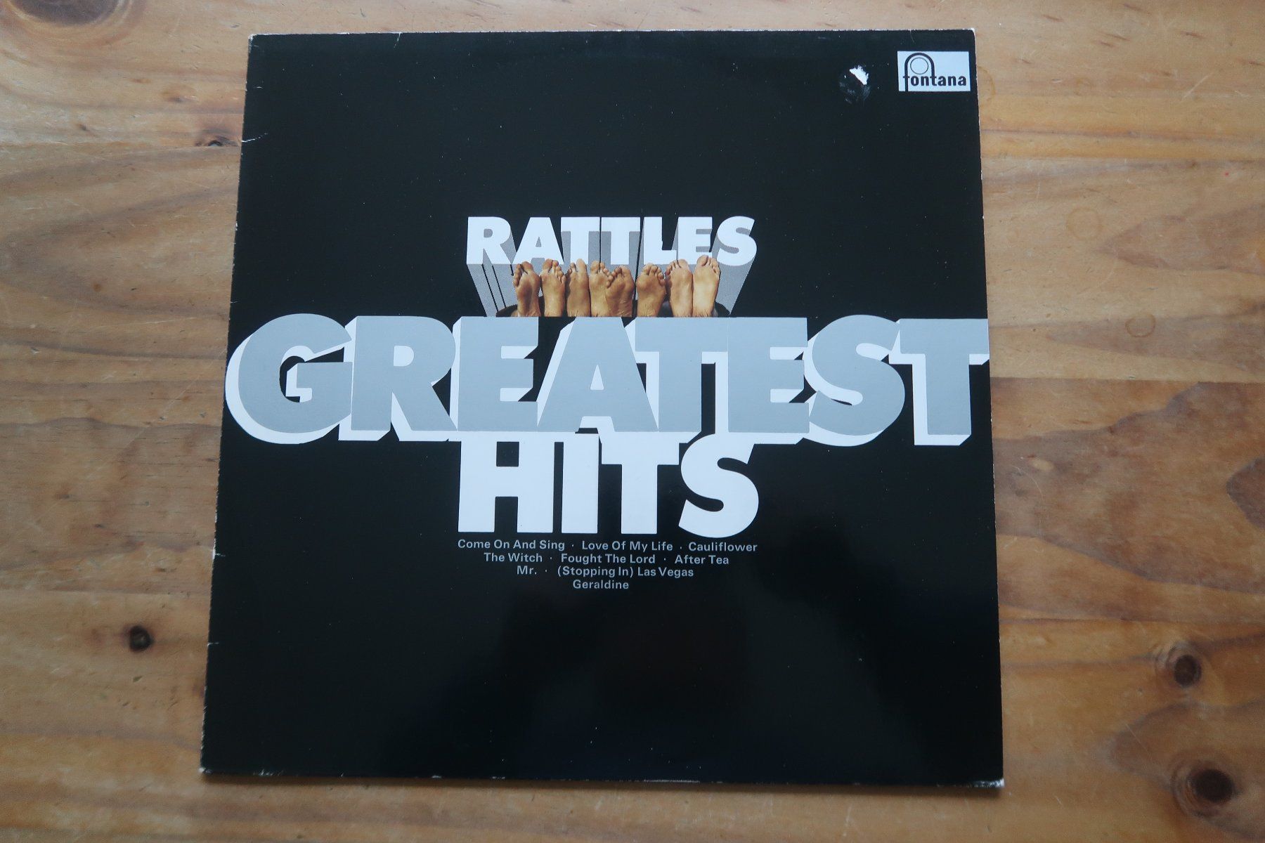 Dischi in vinile: THE RATTLES - GREATEST HITS - VINYL LP – Usato da Basel venduto da Patiscat