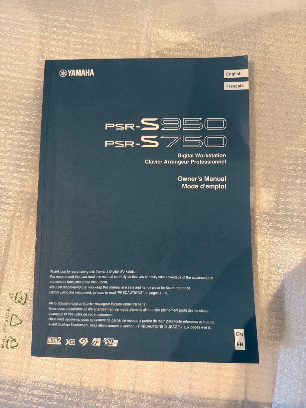 Yamaha Instruments de musique: Yamaha PSR-S950 Keyboad guter Zustand – Neuf (Voir description) à Steinhausen par Wolfpack2000 3