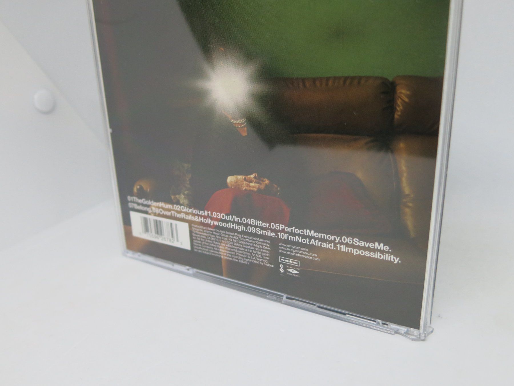 CDs: CD: RemyZero - The Golden Hum – Gebraucht aus Ernetschwil von luisvonerni 2
