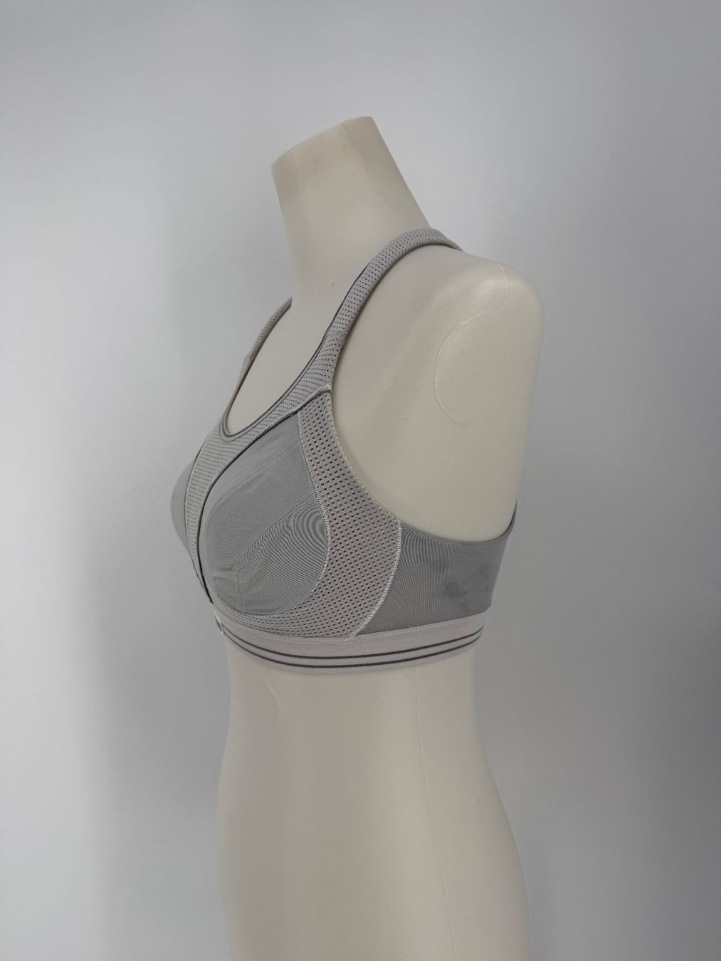 Altra biancheria intima: Shock Absorber Sport BH Grau 75C – Usato da Auenstein venduto da moin. 1