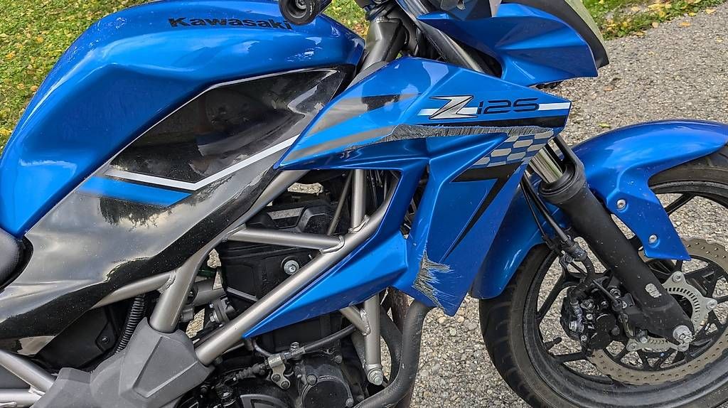 Kawasaki Strasse: Kawasaki Z125 – Gebraucht aus Cressier NE von Quikain 3