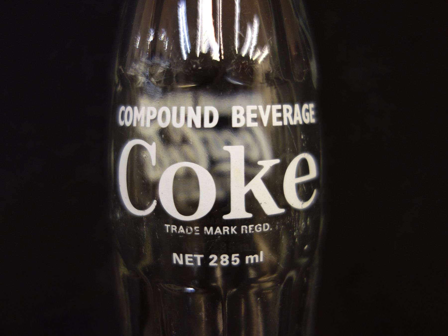 Coca-Cola Bottiglie: 1 kleine alte Flasche COCA-COLA COKE COMPOUND BEVERAGE – Usato da Kerzers venduto da Flaschenposten 4