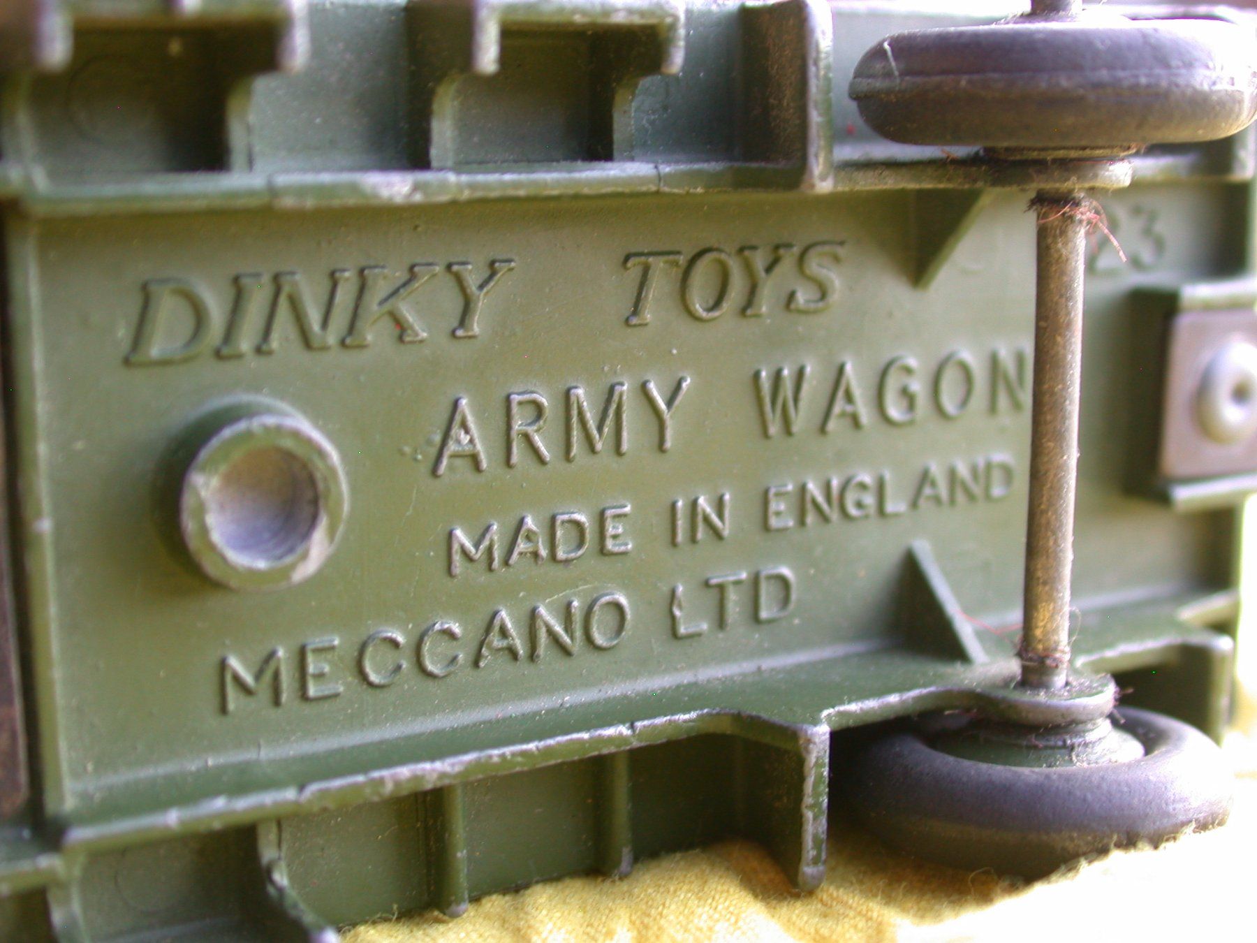 Dinky Toys Modellini d'auto: Dinky ToysArmy Wagon – Usato da Niederwil SG venduto da Beinhart954 2
