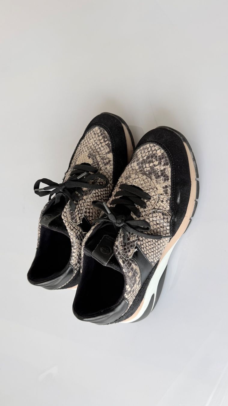 Scarpe da donna: Schuh Tomaris Gr. 39 – Usato da Jonen venduto da BMWE369 1