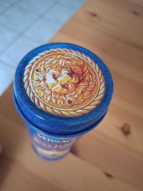 Profumi & Eau de Toilette: Profumo versace blue jeans uomo 75 ml – Usato da Lamone venduto da pau_7nk2 1