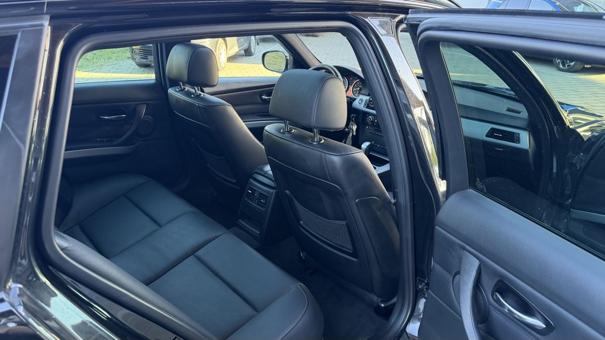 BMW Automobili: BMW 335i xDrive Touring – Usato da Hasle LU venduto da janinneee 3