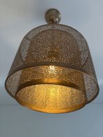 Hängelampe Metall goldfarben mit Lochmuster