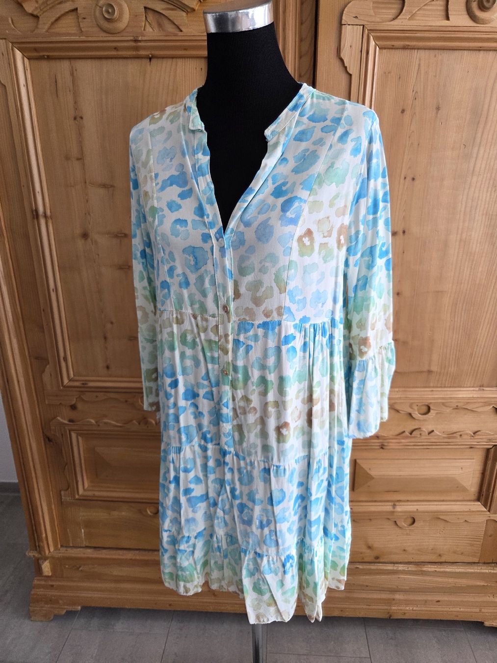 Robes: schönes Kleid – Neuf (Voir description) à Wiesendangen par Sinhuk