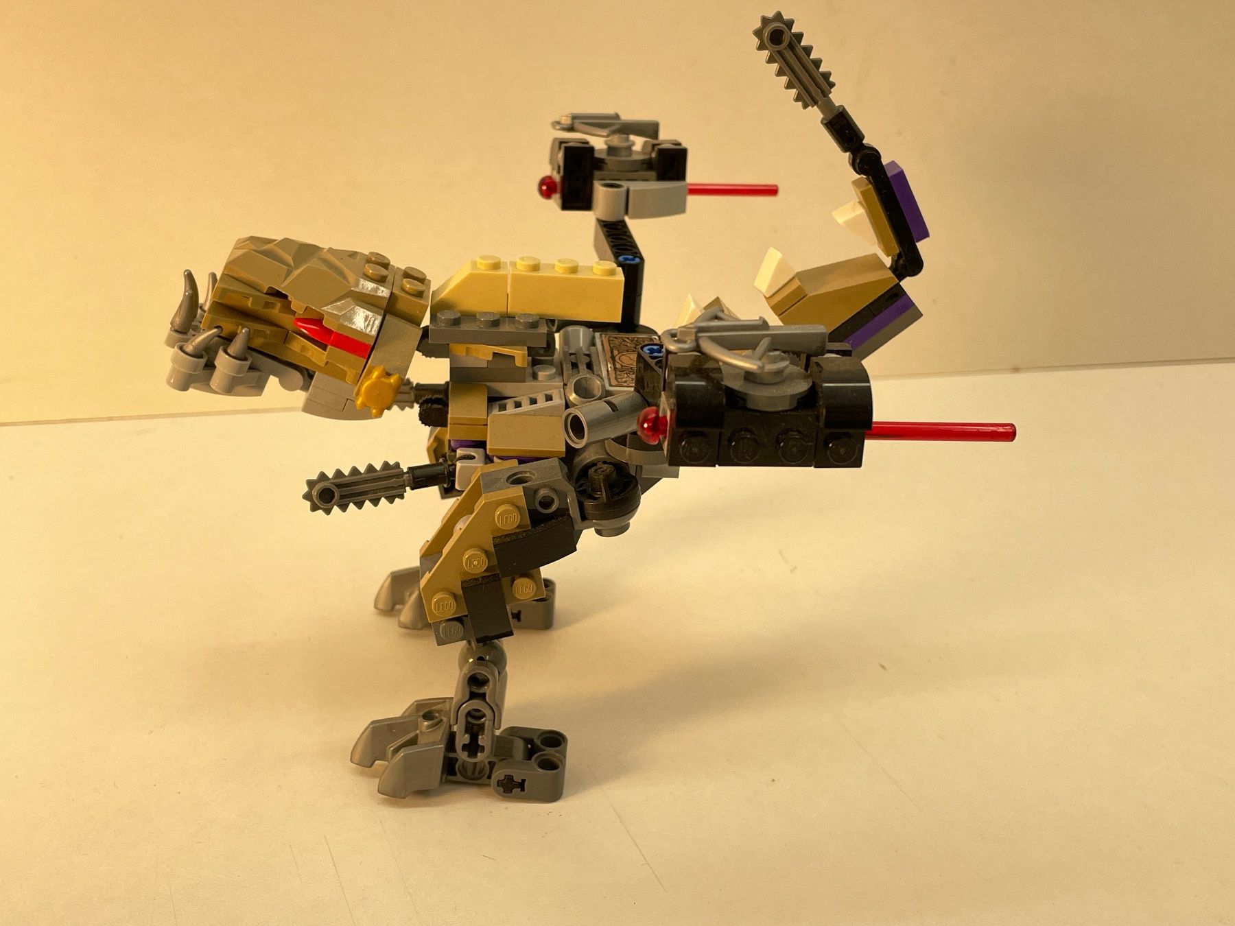 Lego Giocattoli: LEGO Dino mit Laserstrahlen und Sägeblatt – Usato da Mettmenstetten venduto da zum123 4