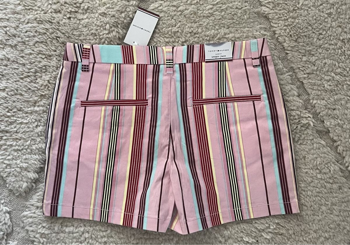 Tommy Hilfiger Hosen: Short à rayures tommy hilfiger – Neu und originalverpackt aus Genève von rez_c6c6 1