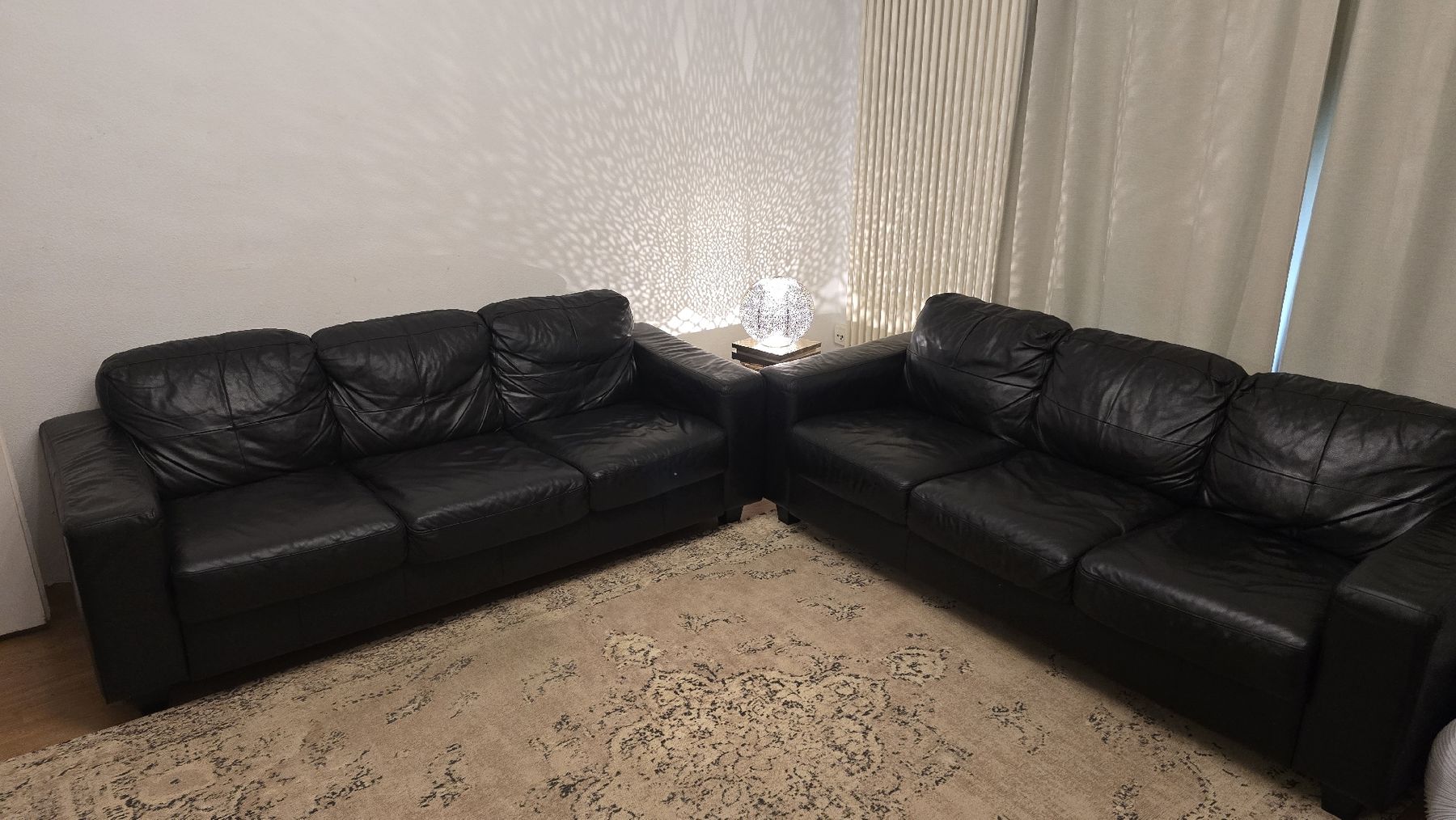 Divani: 2x 3er Ledersofa – Usato da Winterthur venduto da aredo 2