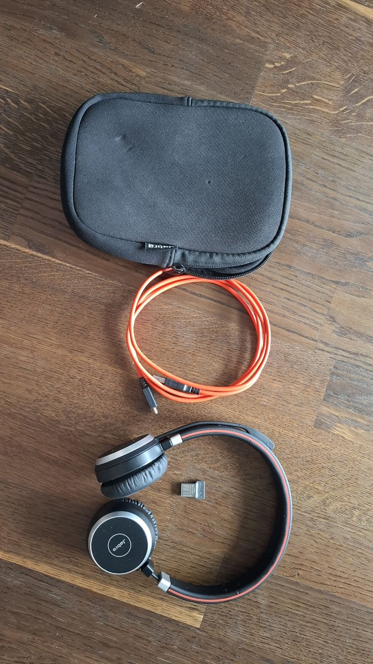 Jabra Kopfhörer: Jabra Evolve 65 Wireless Kopfhörer mit Case und USB Dongle – Gebraucht aus Kreuzlingen von Scrmnd