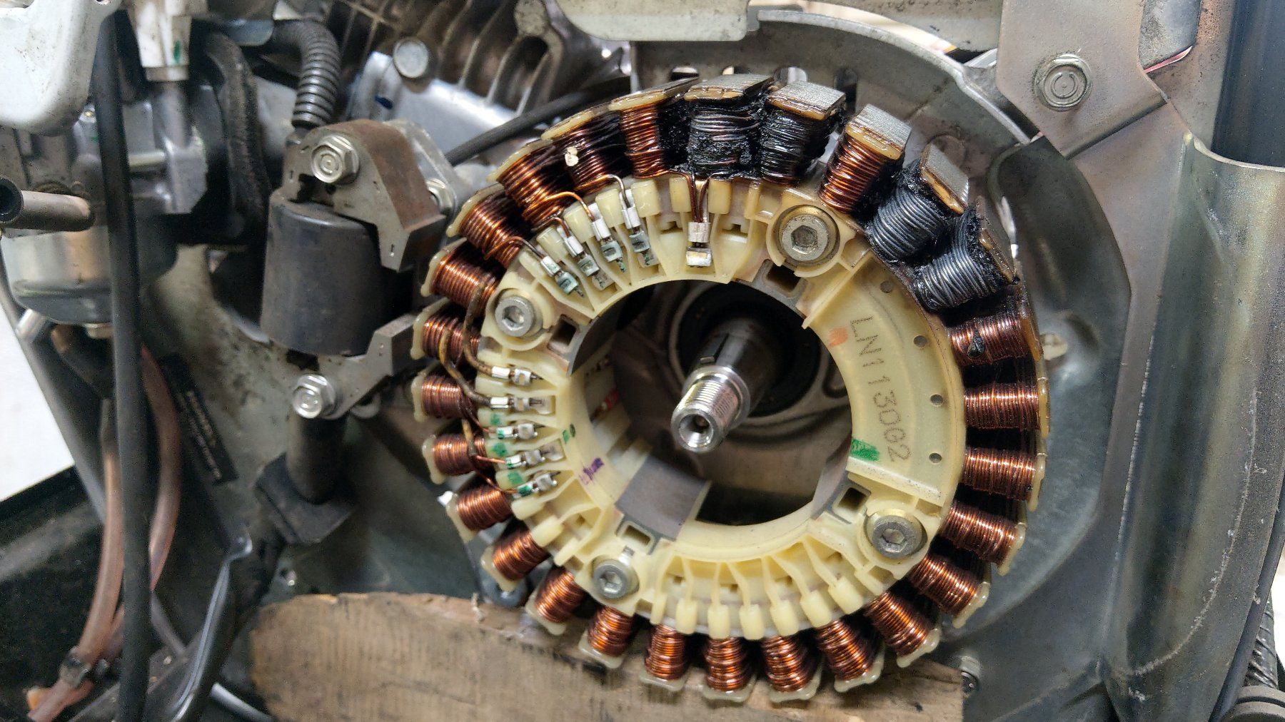 Honda Generatori di corrente: Generator Honda EU 30 is - defekt – Difettoso da Bern venduto da ksliqbe 7