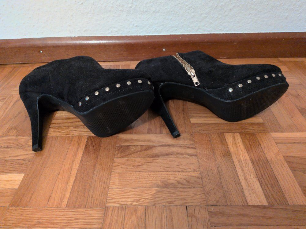 Cube Scarpe da donna: Bottines / Stiefeletten Cube 40 – Usato da Bôle venduto da Innea 1