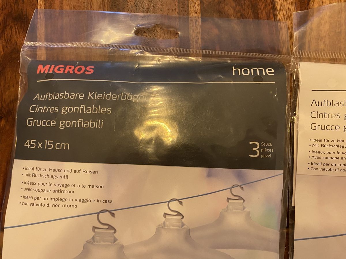 Migros Appendiabiti: Aufblasbare Kleiderbügel – Nuovo e nell'imballaggio originale da Luzern venduto da oli_6x2r 1