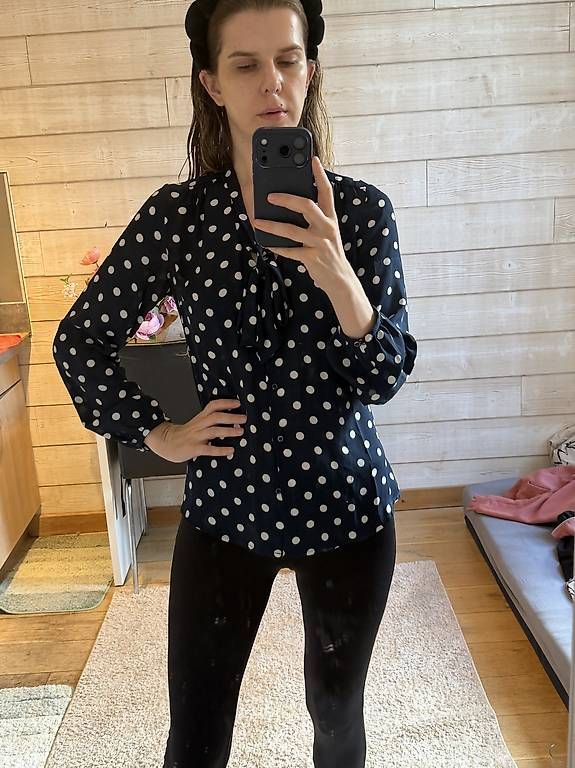 T-Shirts: Linder Polky Dots shirt – Gebraucht aus Pully von vik_2mrb 2