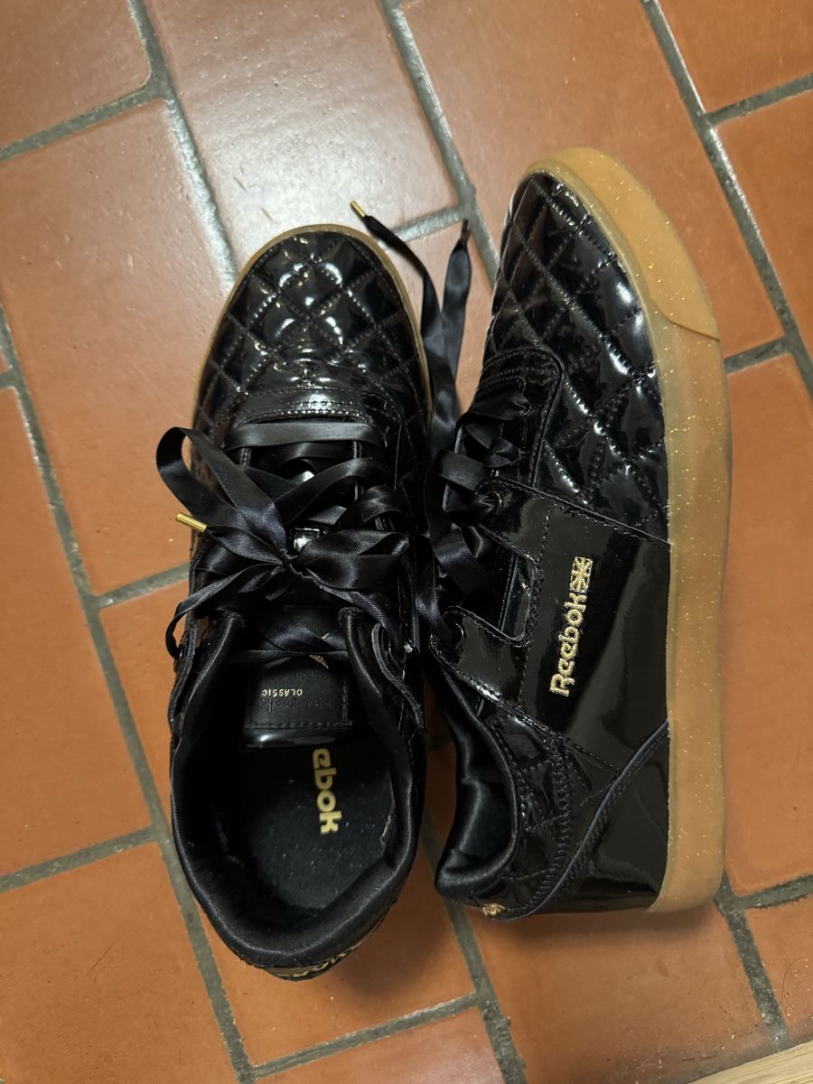 Reebok Scarpe da donna: Reebok schuhe Gr. 42, Schwarz – Nuovo (secondo la descrizione) da Zürich venduto da yas_7vdk