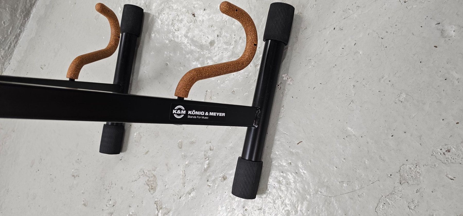 König & Meyer Supporti per strumenti musicali & leggii: K&M Electric guitar stand – Usato da Zürich venduto da debachej 1