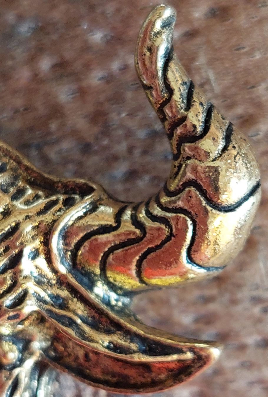 Broschen & Nadeln: Brosche Stier / Büffel / Muni mit Hörner, goldfarben – Neu (gemäss Beschreibung) aus Oberwil BL von Chewbacca184 1