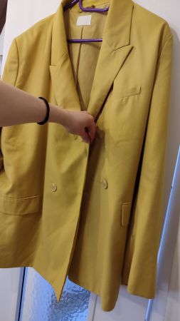2 H&M Blazer, Grösse S & M, neu und ungetragen!