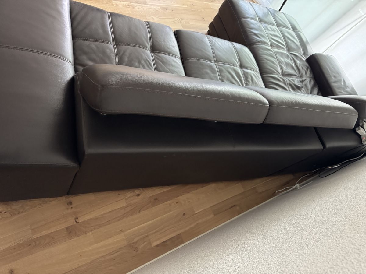 Divani: Ecksofa Leder braun mit Gebrauchsspuren ca. 3m – Usato da Zug venduto da nek_td9t 1
