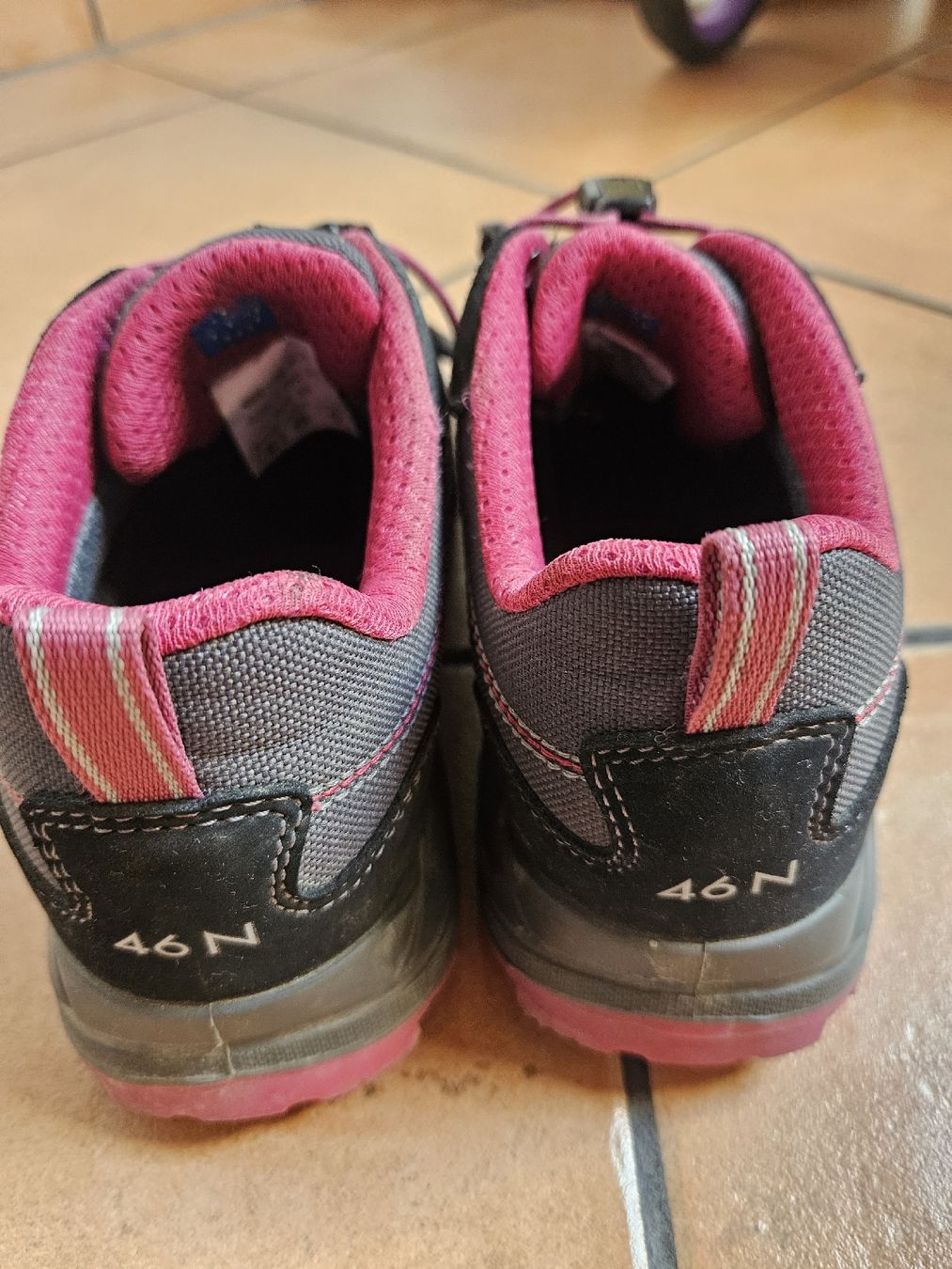 Schuhe für Mädchen: Wanderschuhe Gr.35 – Gebraucht aus Oberkulm von Preneur 2