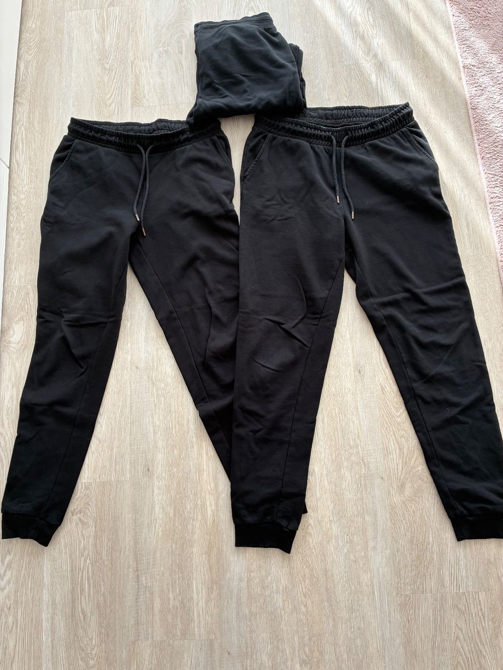 C&A Pantaloni: 3 Jogginghosen C&A The Basic Gr. S – Usato da Wiedlisbach venduto da sausi1963