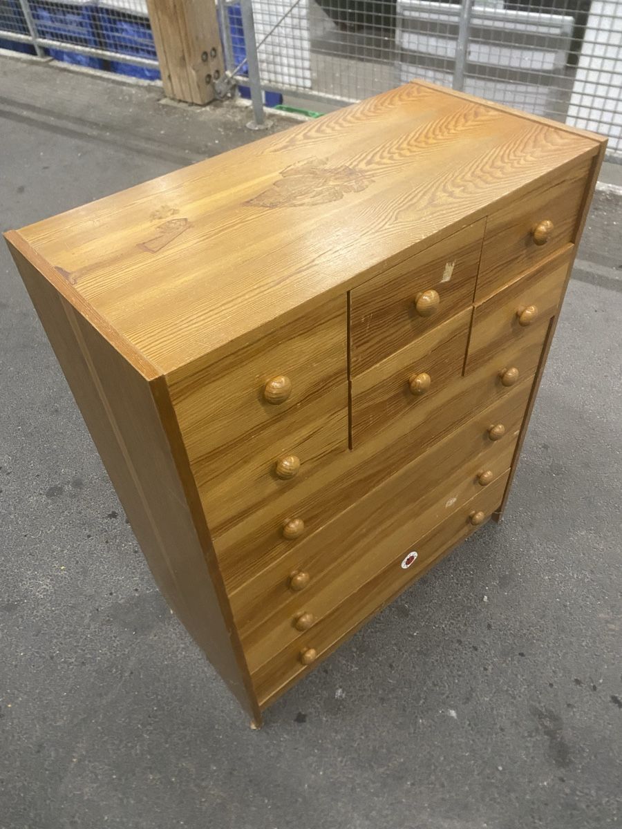 Kommoden: Ancienne commode avec plein de tiroirs – Gebraucht aus Concise von collinet.1426 3