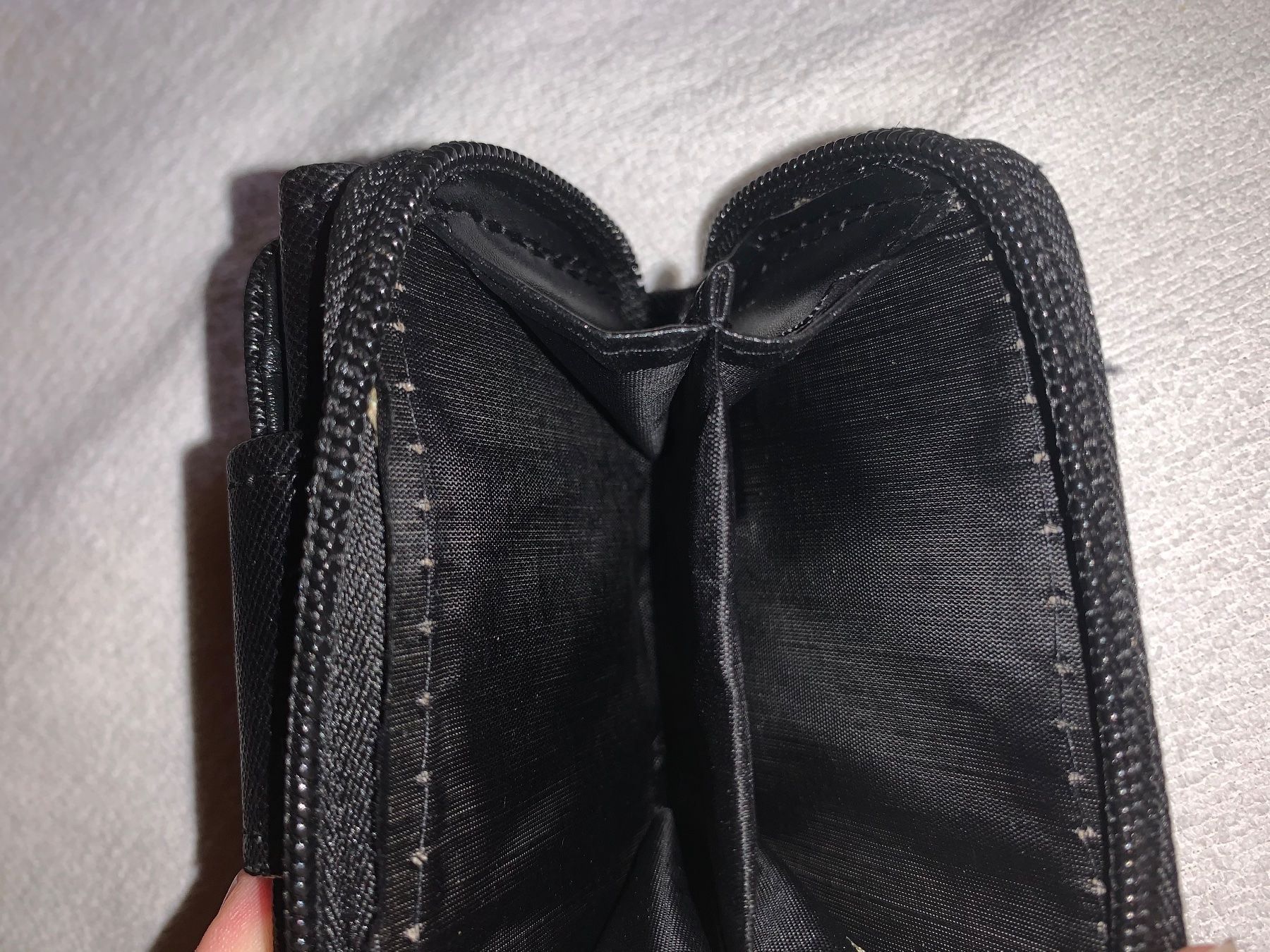 Brieftaschen: Portemonnaie Portmonee Schwarz klein mit fächern – Neu und originalverpackt aus Buchs SG von Billikatze5 2