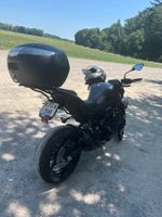 Motorrad Kawasaki Z900, Schwarz 2025