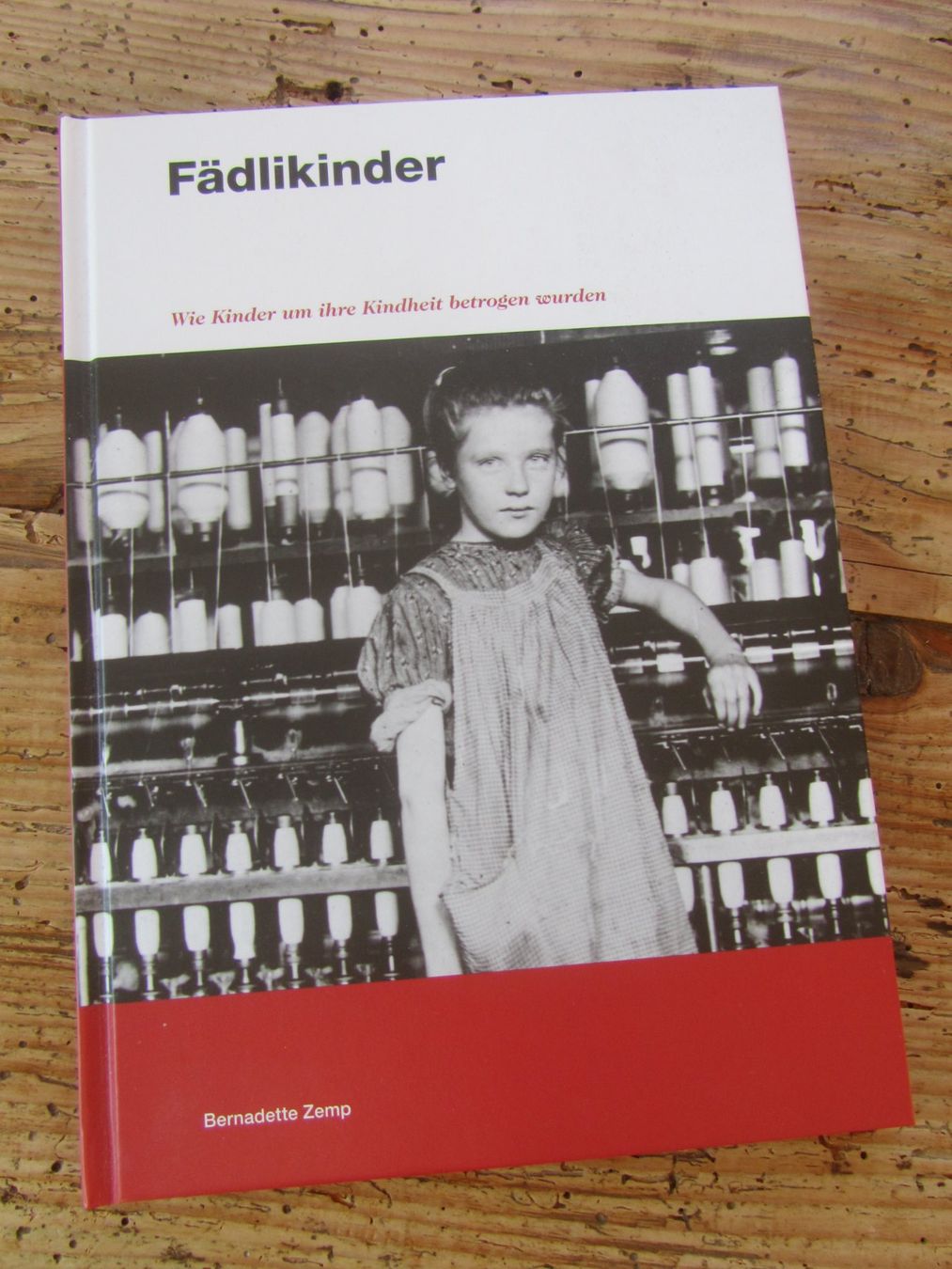 Libri: Bernadette Zemp:   FÄDLIKINDER / Schweizer Geschichte – Usato da Seengen venduto da mikelele