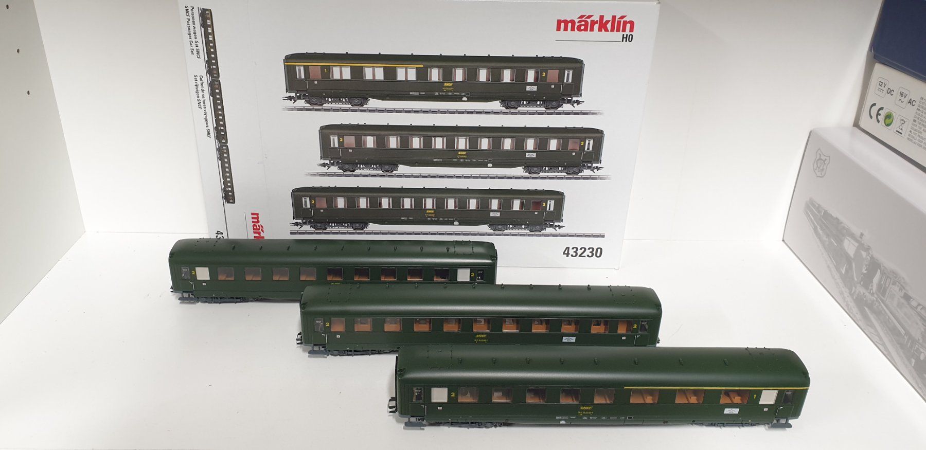 Märklin Modellini di ferrovie: Märklin SNCF Wagenset mit LED 43230 – Nuovo e nell'imballaggio originale da Geroldswil venduto da TopTrain54 7